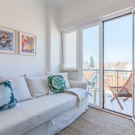 Renovated Sunny Apartment With Amazing Sunset Balcony , By Timecooler Lisboa المظهر الخارجي الصورة