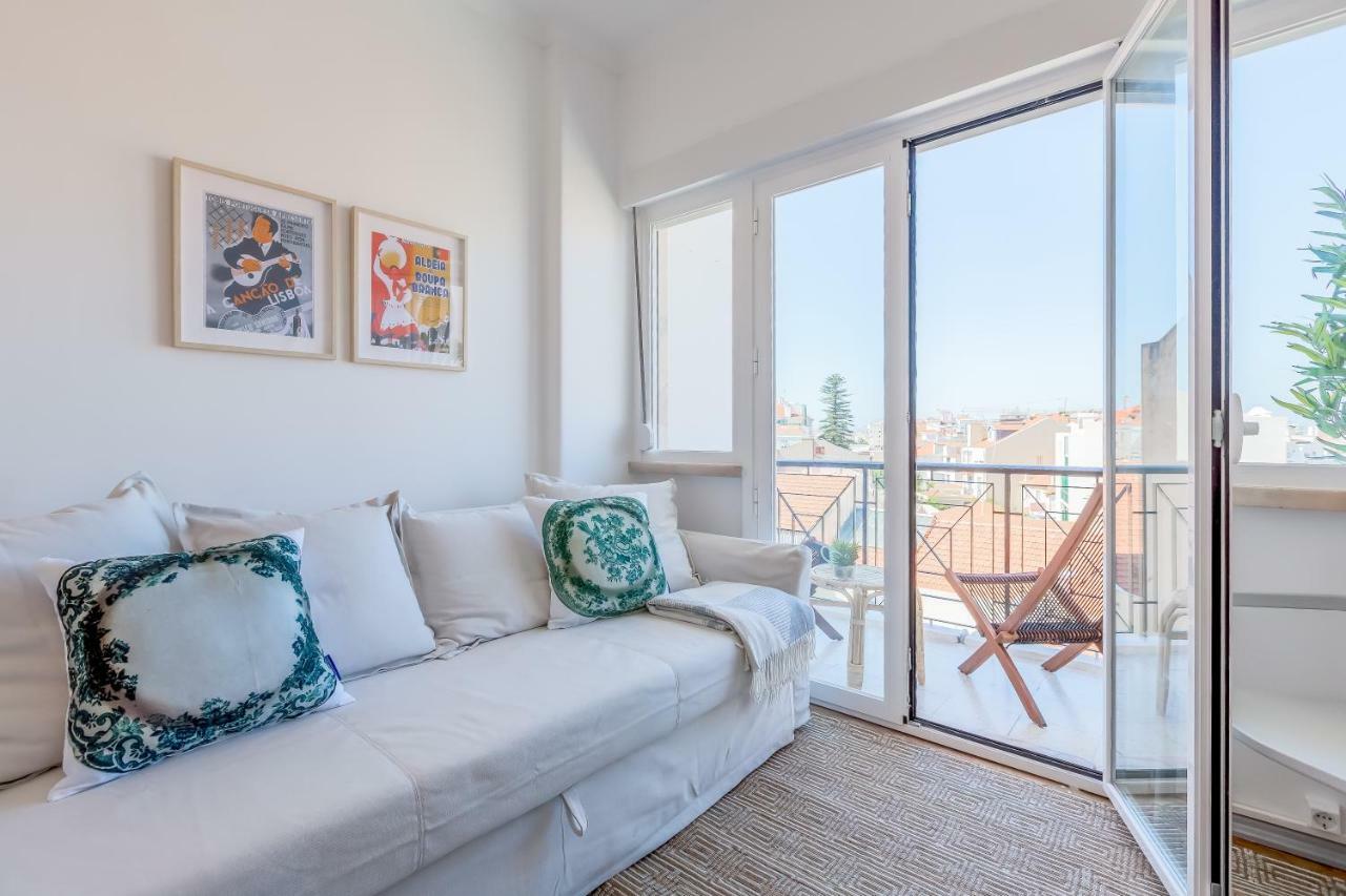 Renovated Sunny Apartment With Amazing Sunset Balcony , By Timecooler Lisboa المظهر الخارجي الصورة