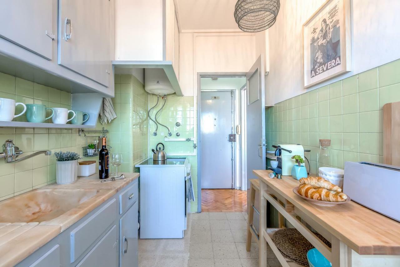 Renovated Sunny Apartment With Amazing Sunset Balcony , By Timecooler Lisboa المظهر الخارجي الصورة